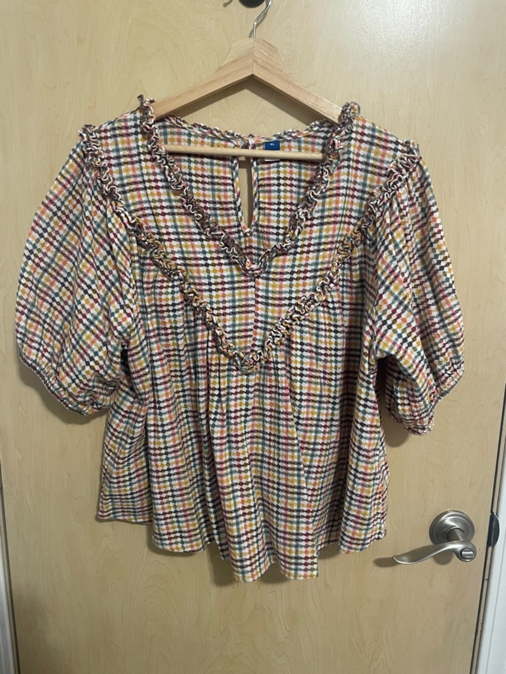 Old Navy Women’s Textured Plaid Ruffle-Trim Peasant Top XL - Picture 3 of 8